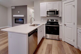 2118 Sherwood Ave in Holland, MI - Building Photo - Building Photo