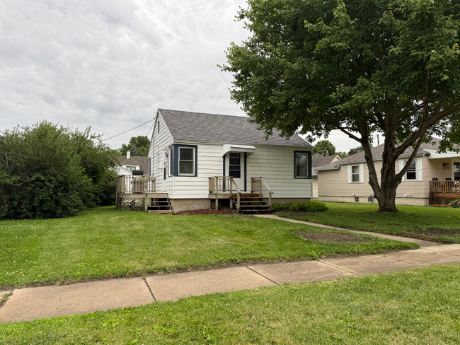 property at 817 E Water St