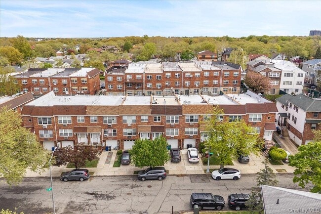 56-25-56226 226th St in Queens, NY - Building Photo - Building Photo