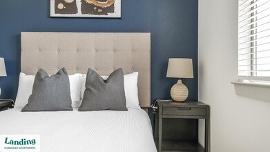 19240 Stokes Rd, Unit 43-406 in Waller, TX - Foto de edificio - Building Photo