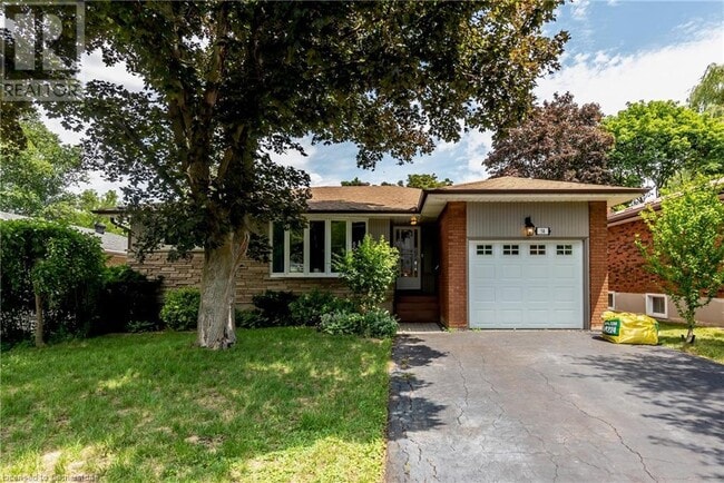 property at 58 Autumn Leaf Rd