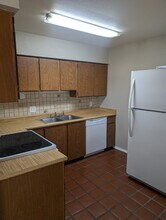 1825 Kendall St-Unit -#207 in Lakewood, CO - Building Photo - Building Photo