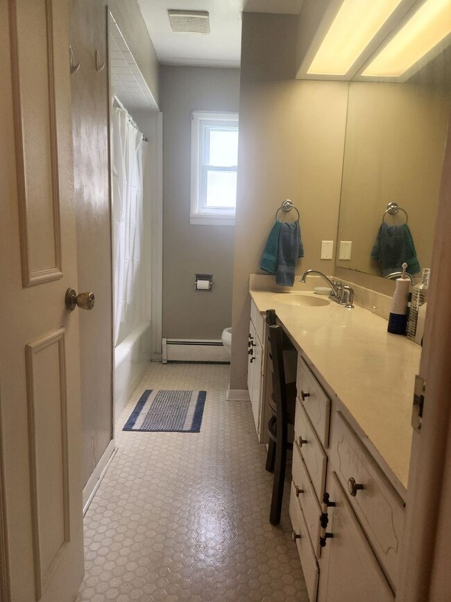 319 N Warren Ave in Big Rapids, MI - Building Photo - Building Photo