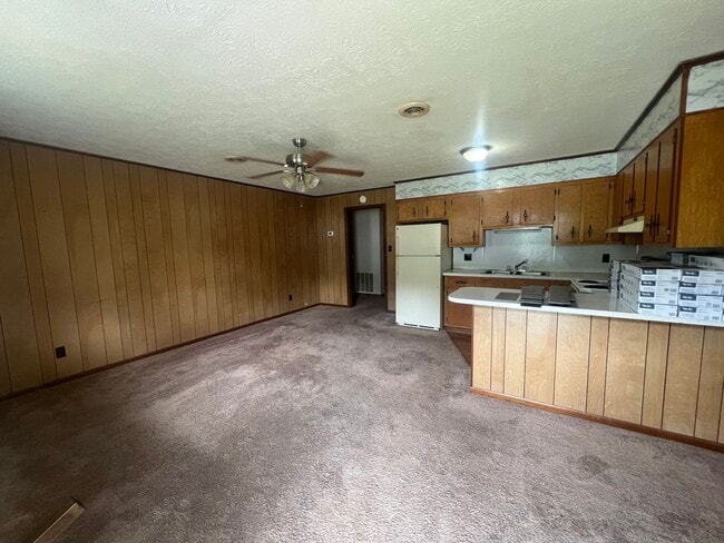 1208 Bloomingdale Rd in Kingsport, TN - Building Photo - Building Photo