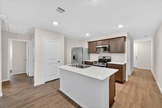 1113 Northfield Dr in Caddo Mills, TX - Foto de edificio - Building Photo