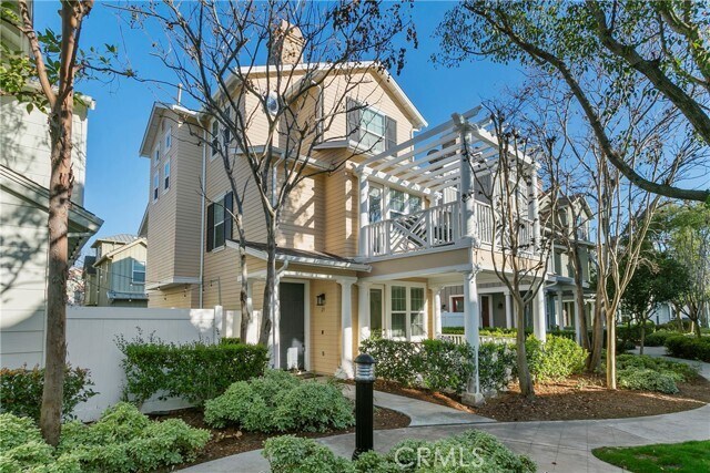 property at 25 Tarleton Ln