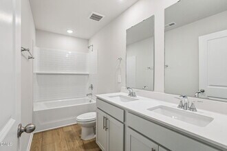 936 Grand Mesa Dr in Garner, NC - Building Photo - Building Photo