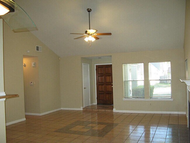 7659 Alcomita Dr in Houston, TX - Building Photo - Building Photo