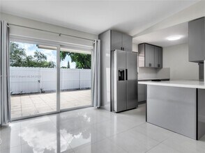 5229 SW 140th Pl in Miami, FL - Building Photo - Building Photo