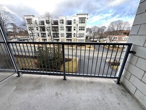 580 Salem St in Wakefield, MA - Foto de edificio - Building Photo