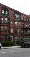 525 Beacon St in Boston, MA - Foto de edificio - Building Photo