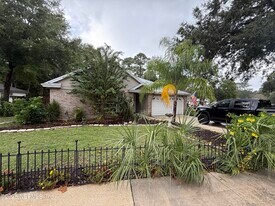 958 Long Lake Dr in Jacksonville, FL - Building Photo