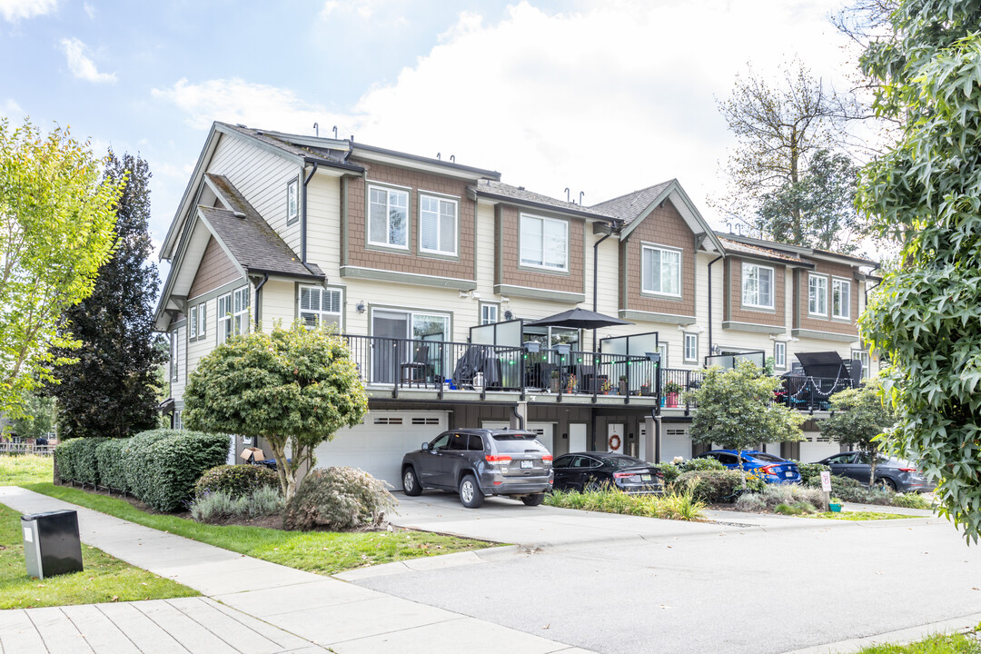 Clayton Cove in Surrey, BC - Building Photo