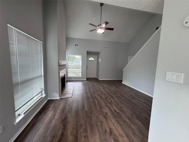17611 Northhagen Dr in Houston, TX - Building Photo - Building Photo