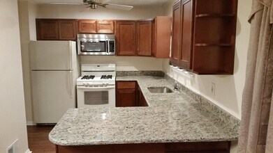 744 Spray Ave in Beachwood, NJ - Foto de edificio - Building Photo