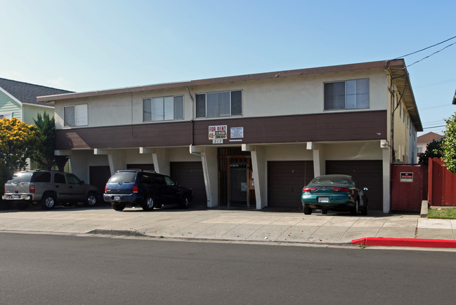 217 California Ave in South San Francisco, CA - Foto de edificio - Building Photo