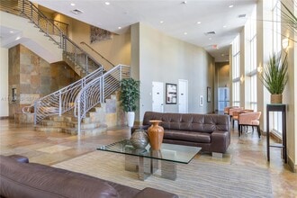 1745 E Hallandale Beach Blvd, Unit 2302 in Hallandale Beach, FL - Building Photo - Building Photo