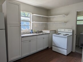 14815 N 20th St in Lutz, FL - Building Photo - Building Photo