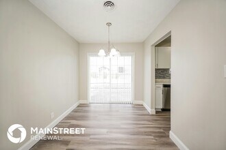 9714 Anita Blvd in Louisville, KY - Building Photo - Building Photo
