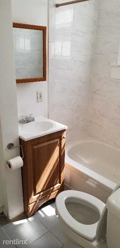 619 S Crysler Ave in Independence, MO - Foto de edificio - Building Photo