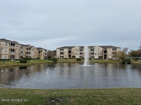 7990 Baymeadows Cir E in Jacksonville, FL - Building Photo