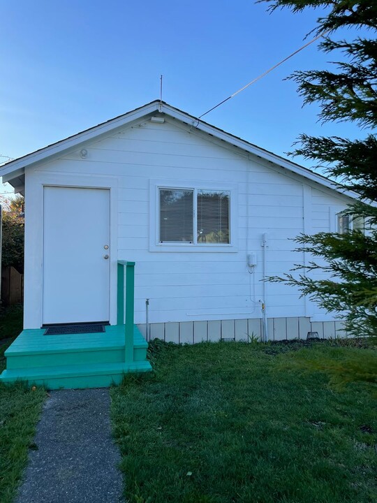 1201 Q St in Arcata, CA - Building Photo