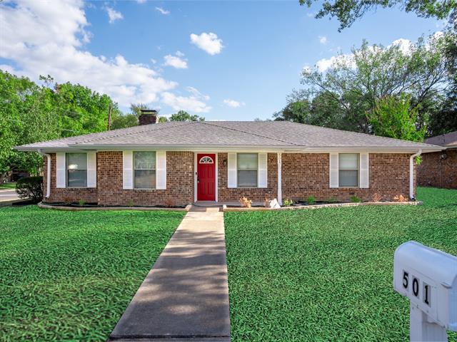 501 Edgewood Ave in Corsicana, TX - Building Photo