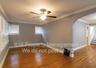 5815 Euclid Ave E in Kansas City, MO - Building Photo - Building Photo