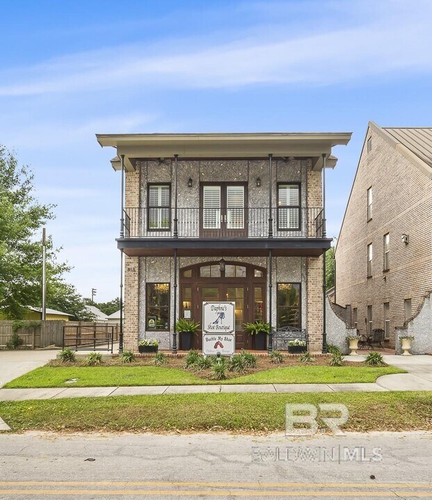 818 Manci Ave in Daphne, AL - Building Photo