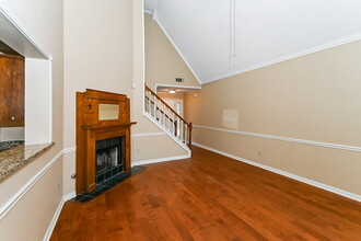 1022 Appling Meadow Dr in Cordova, TN - Building Photo - Building Photo