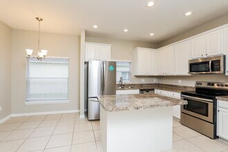 436 Casa Marina Pl in Sanford, FL - Building Photo - Building Photo