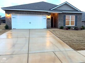 219 Pine Is Ave in Toney, AL - Building Photo