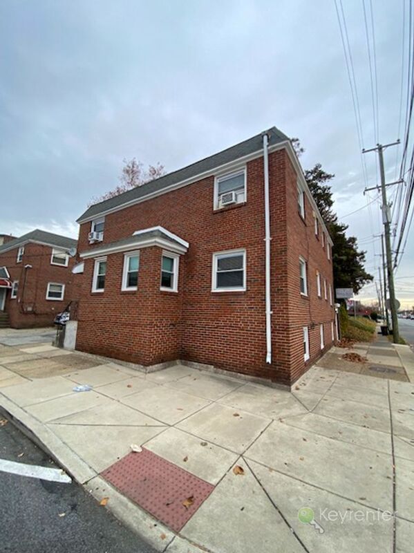 201 Blunston Ave in Collingdale, PA - Building Photo - Building Photo