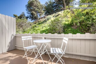 1115 Barbara St, Unit FL1-ID1003 in Redondo Beach, CA - Building Photo - Building Photo