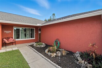 913 Mohawk Pkwy in Cape Coral, FL - Building Photo - Building Photo