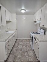 1135 W I St in Ontario, CA - Building Photo