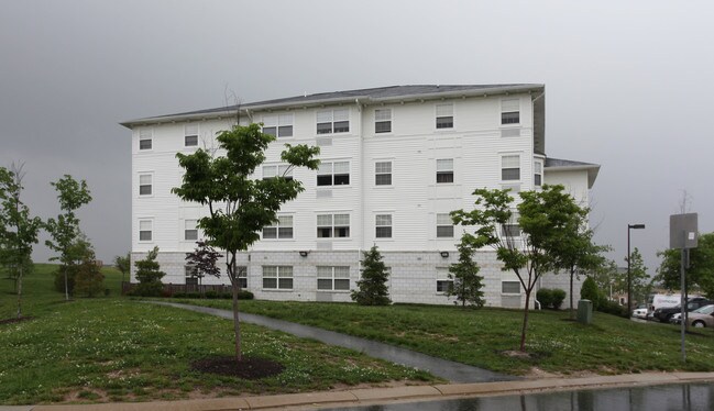 Park View At Miramar Landing, 62+ or better in Middle River, MD - Foto de edificio - Building Photo