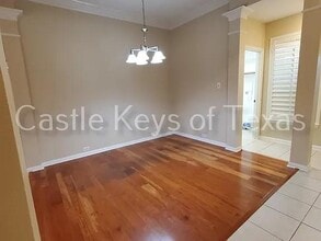 31014 Blue Ridge Park Ln in Spring, TX - Foto de edificio - Building Photo