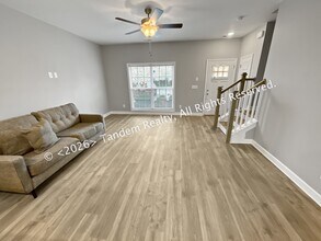 125 Harvard Dr in Gallatin, TN - Foto de edificio - Building Photo