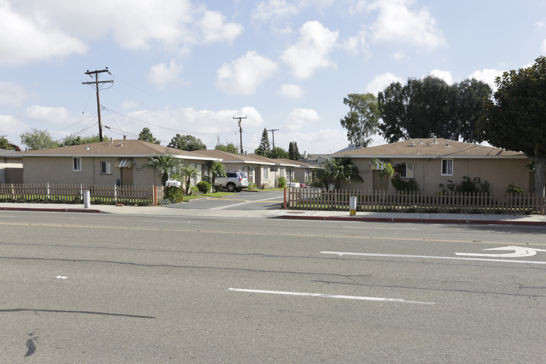 2272-2278 Placentia Ave in Costa Mesa, CA - Building Photo