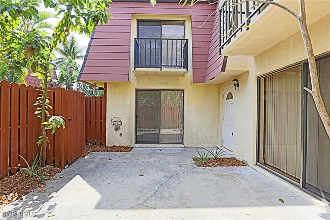 12324 Woodrose Ct in Ft. Myers, FL - Building Photo - Building Photo