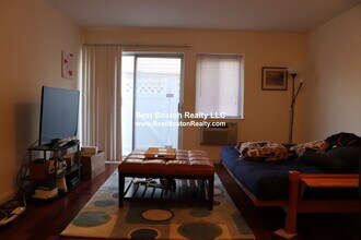 50 Craigie St, Unit 12 in Somerville, MA - Building Photo - Building Photo