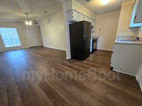 409 Shadow Way Ln in Pensacola, FL - Building Photo - Building Photo