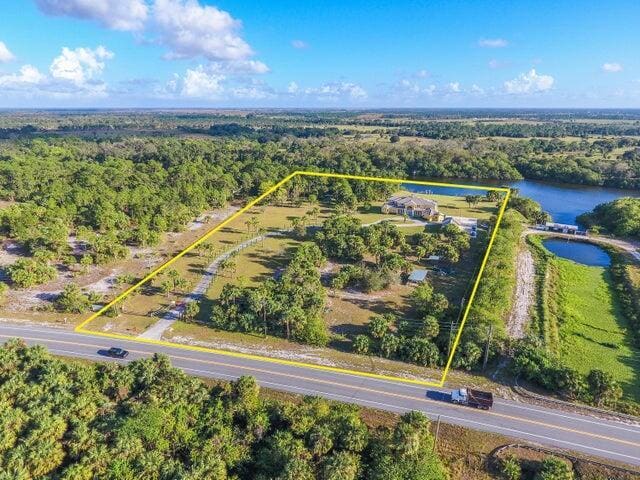 11733 SW Citrus Blvd S in Palm City, FL - Building Photo - Building Photo