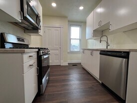 832 Excelsior St in Pittsburgh, PA - Building Photo