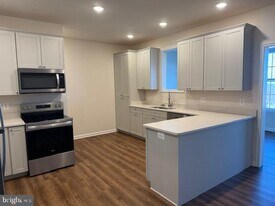 1370 Elm St in Front Royal, VA - Building Photo