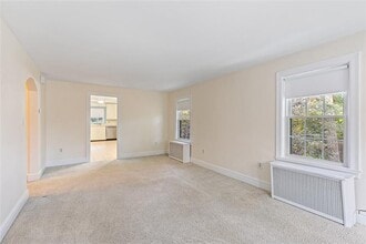 6 Chase Ln in Lincoln, RI - Building Photo - Building Photo