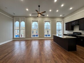 151 W Main St in Batesville, AR - Foto de edificio - Building Photo