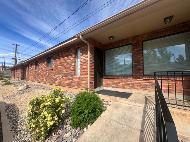 50 W 400 S in Saint George, UT - Building Photo - Building Photo