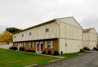 Webster Canyon  Townhomes in Columbus, OH - Building Photo - Building Photo